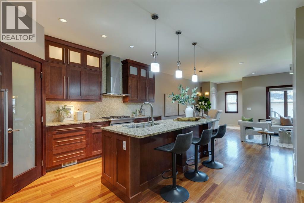 Property at 2216 31 Street SW image 2