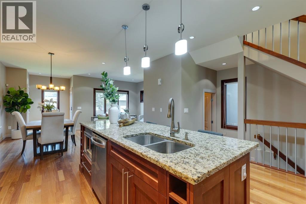 Property at 2216 31 Street SW image 5