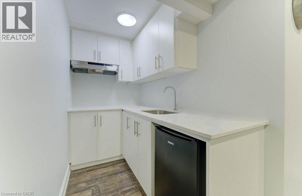 231 Grovehill Crescent, Kitchener, Ontario N2R 0K8 - Photo 31 - 40775367