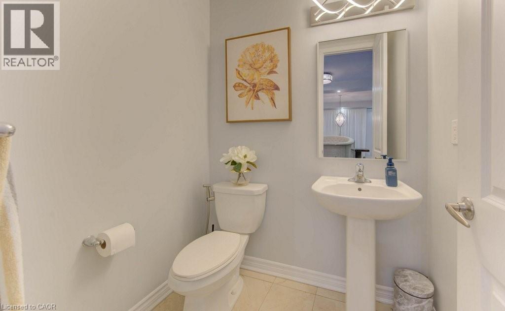 231 Grovehill Crescent, Kitchener, Ontario N2R 0K8 - Photo 8 - 40775367