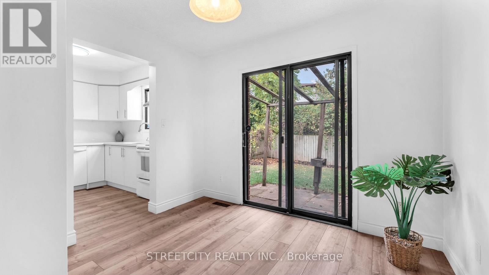 151 Walmer Gardens, London North, Ontario  N6G 4H3 - Photo 10 - X12516768