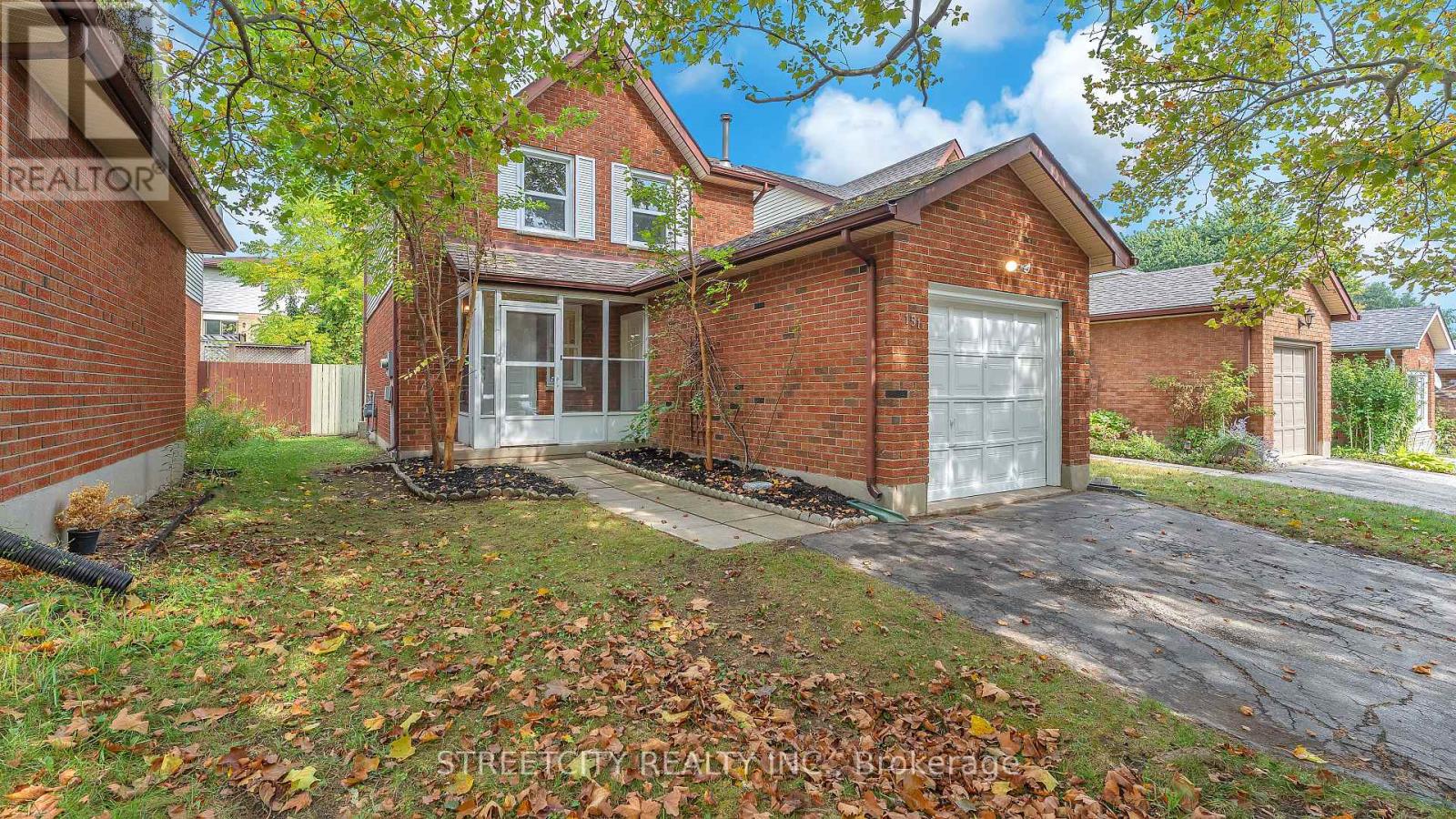 151 Walmer Gardens, London North, Ontario  N6G 4H3 - Photo 2 - X12516768