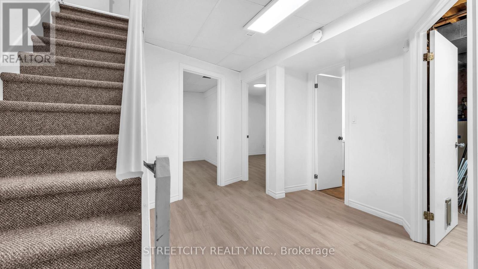 151 Walmer Gardens, London North, Ontario  N6G 4H3 - Photo 22 - X12516768