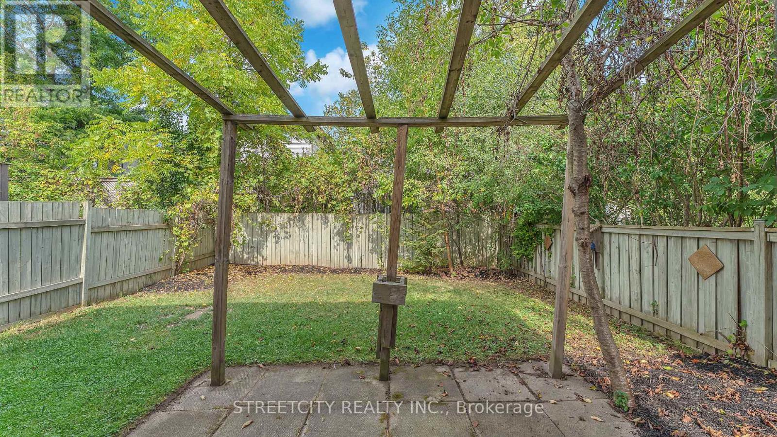 151 Walmer Gardens, London North, Ontario  N6G 4H3 - Photo 29 - X12516768