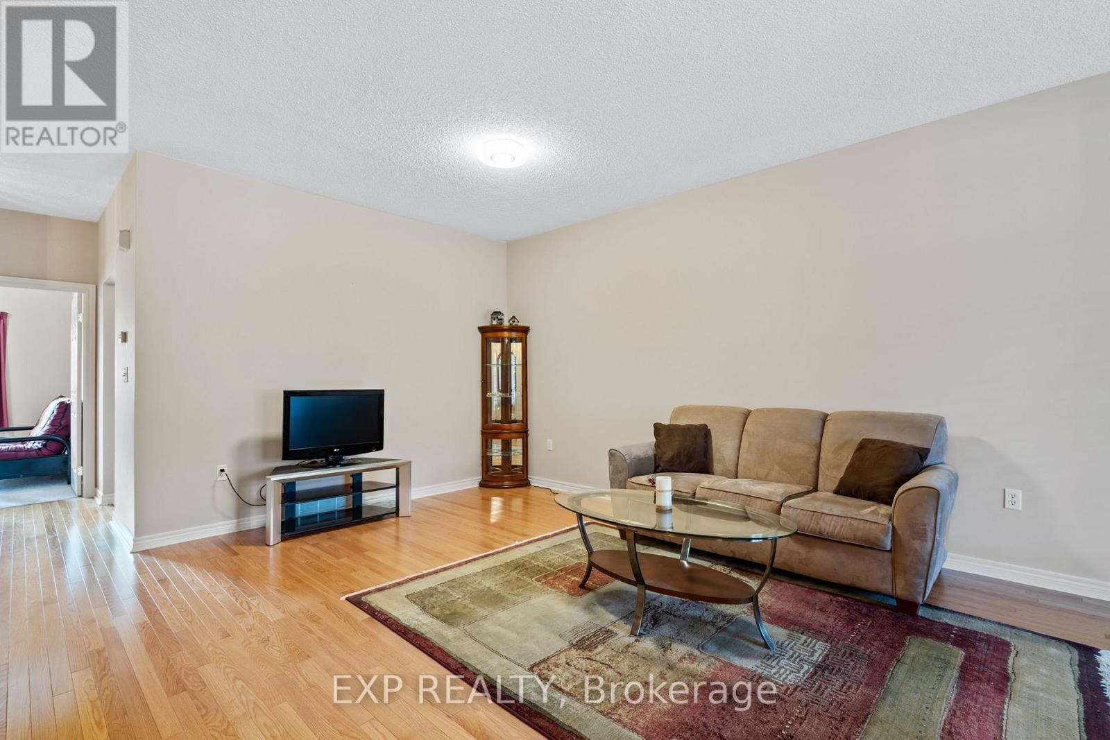 183 - 2025 Meadowgate Boulevard, London South, Ontario  N6M 1K9 - Photo 6 - X12516840