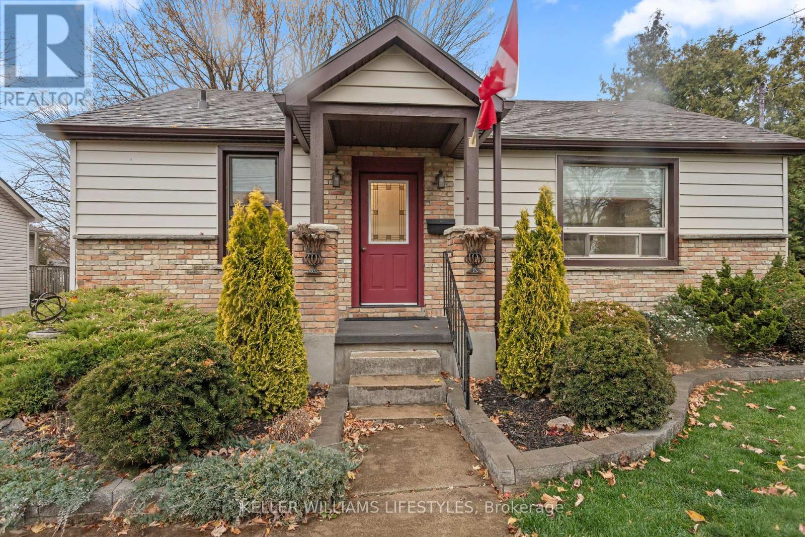 2628 Dundas Street, London East, Ontario  N5V 3C9 - Photo 2 - X12516924