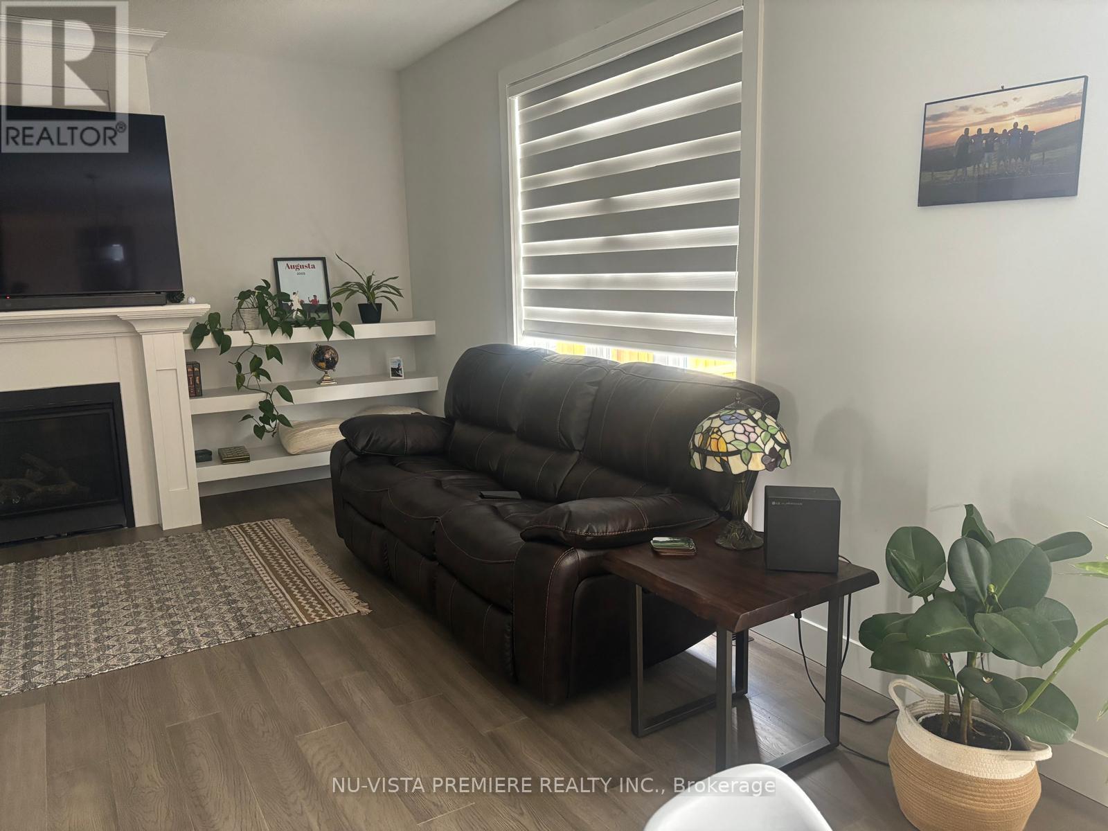 226 Boardwalk Way, Thames Centre, Ontario  N0L 1G2 - Photo 10 - X12516934