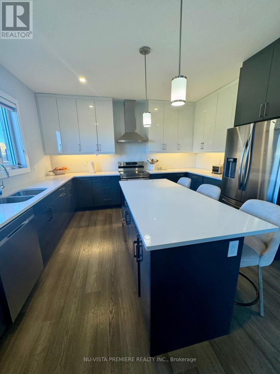 226 Boardwalk Way, Thames Centre, Ontario  N0L 1G2 - Photo 3 - X12516934