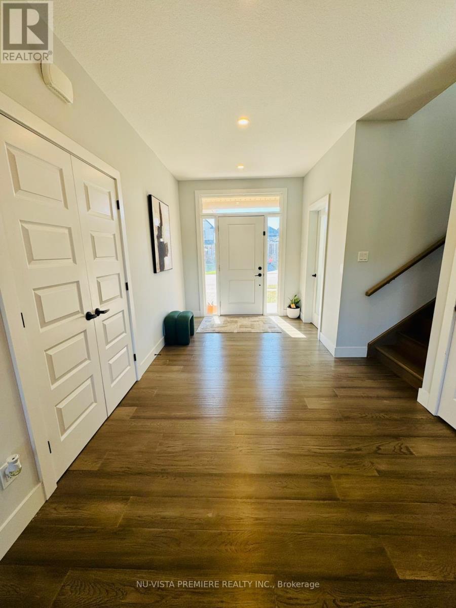 226 Boardwalk Way, Thames Centre, Ontario  N0L 1G2 - Photo 4 - X12516934