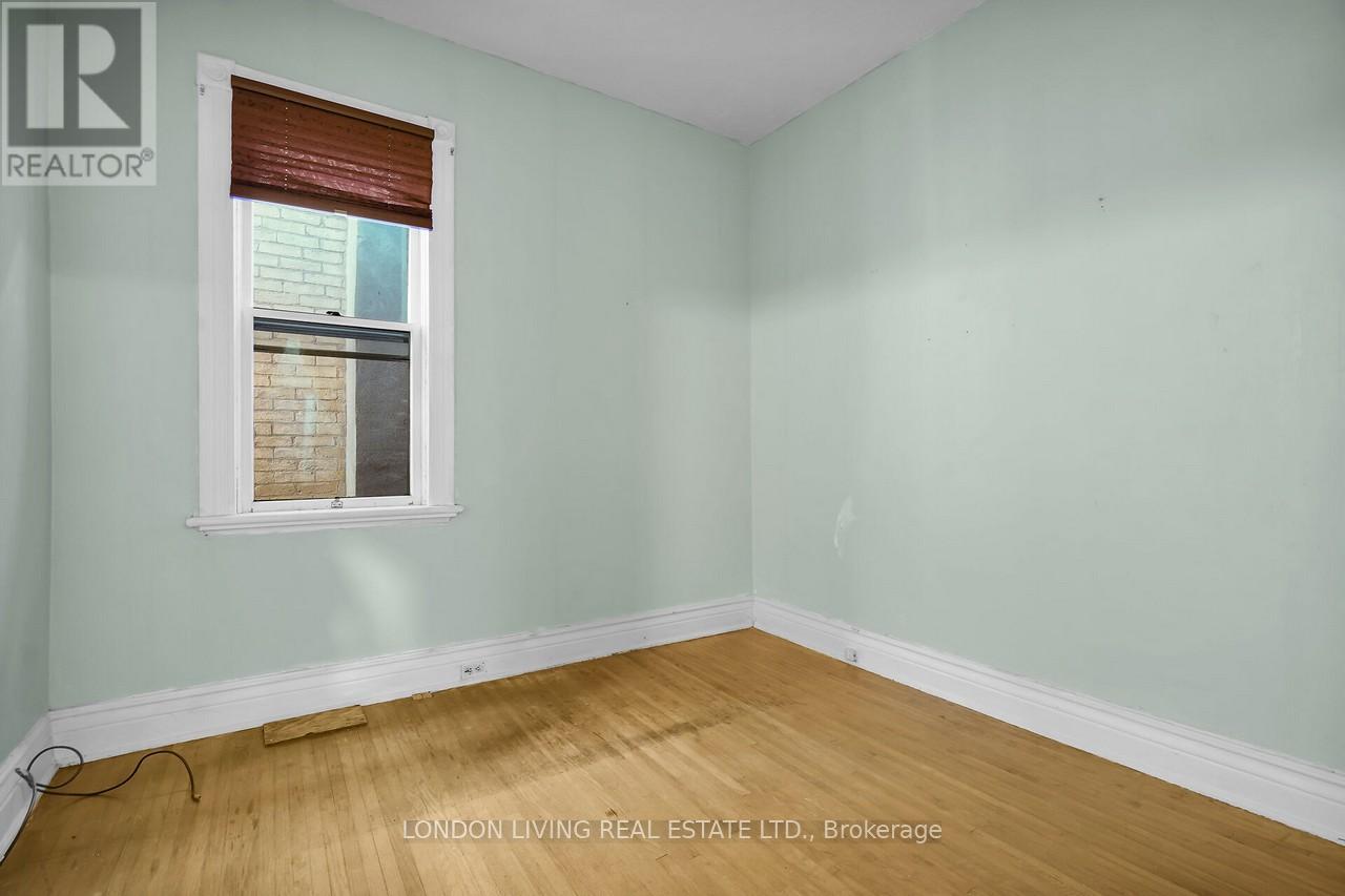 121 Tecumseh Avenue E, London South, Ontario  N6C 1S1 - Photo 17 - X12516946