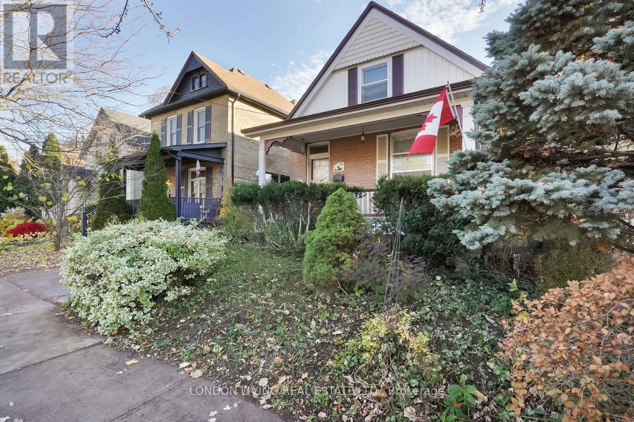 121 Tecumseh Avenue E, London South, Ontario  N6C 1S1 - Photo 2 - X12516946