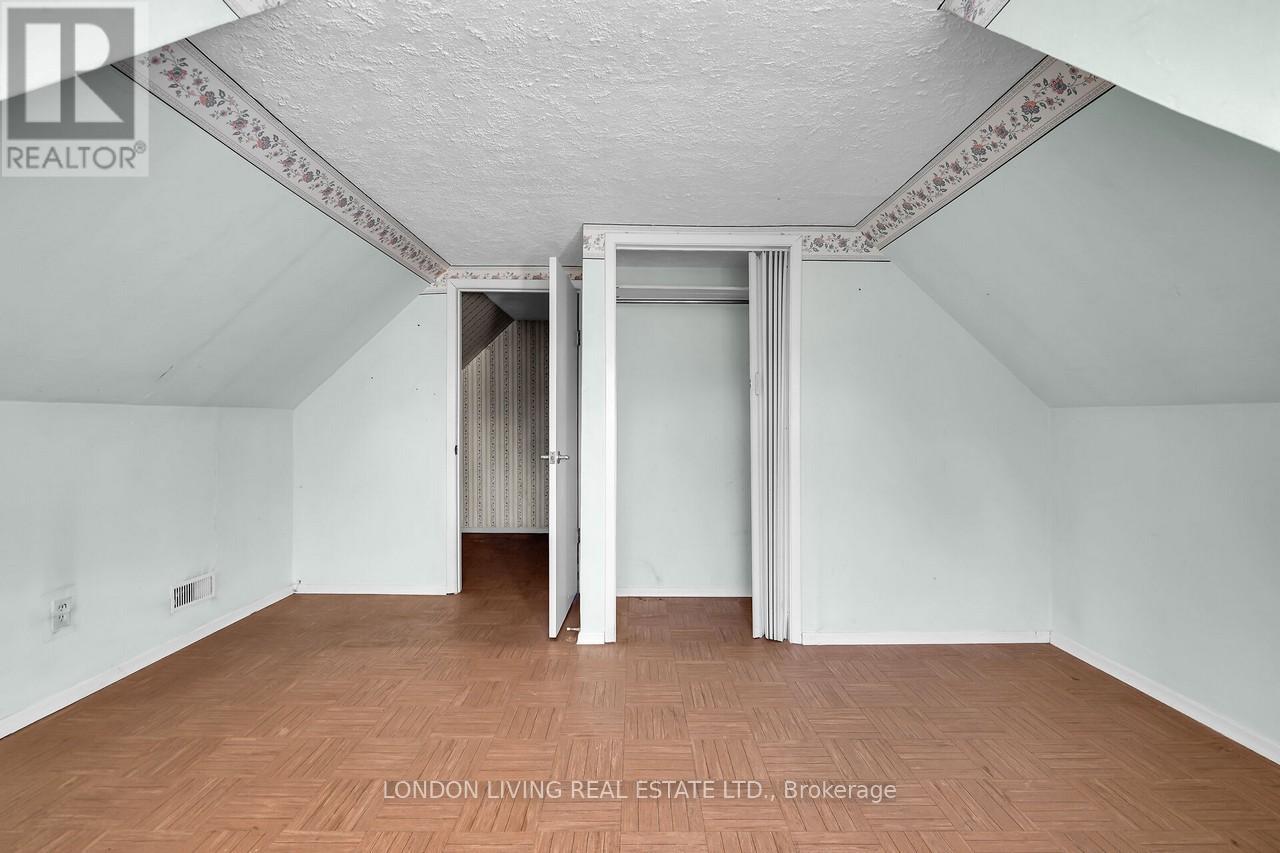 121 Tecumseh Avenue E, London South, Ontario  N6C 1S1 - Photo 24 - X12516946