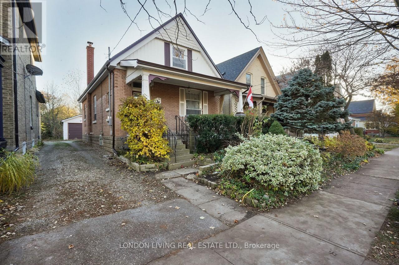 121 Tecumseh Avenue E, London South, Ontario  N6C 1S1 - Photo 3 - X12516946