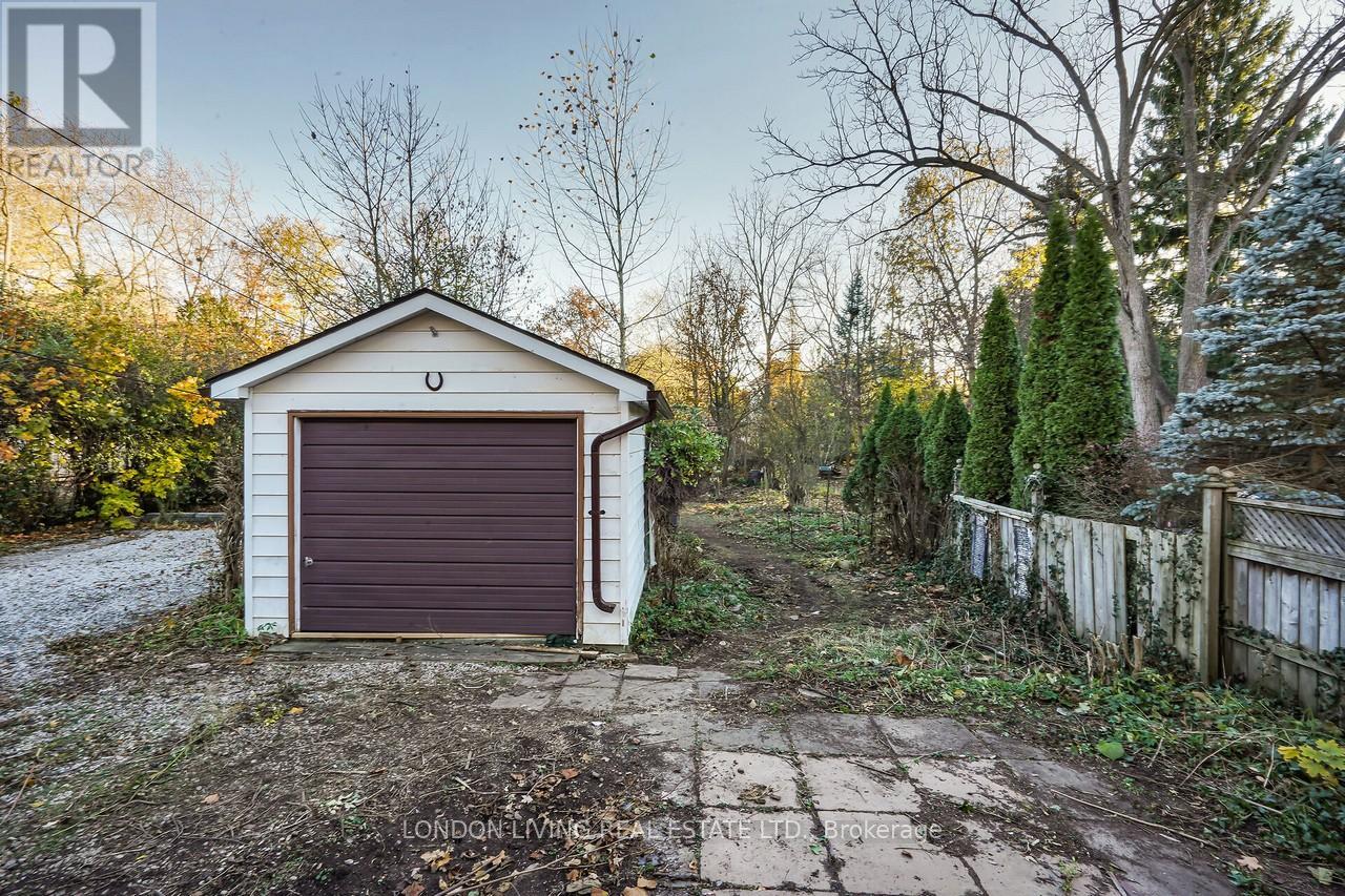 121 Tecumseh Avenue E, London South, Ontario  N6C 1S1 - Photo 30 - X12516946