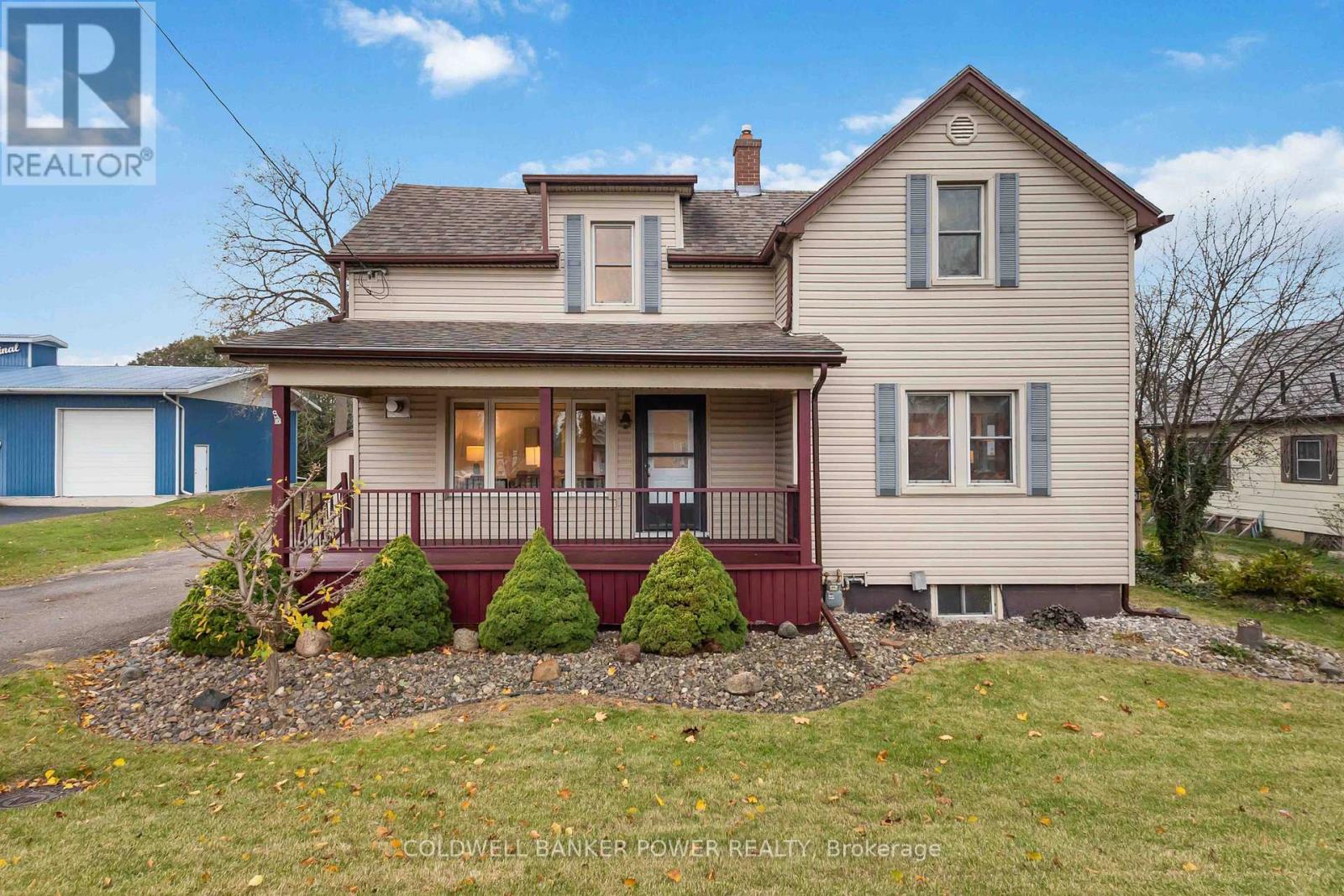 10701 Sunset Drive, Southwold, Ontario  N5P 3T2 - Photo 2 - X12517030