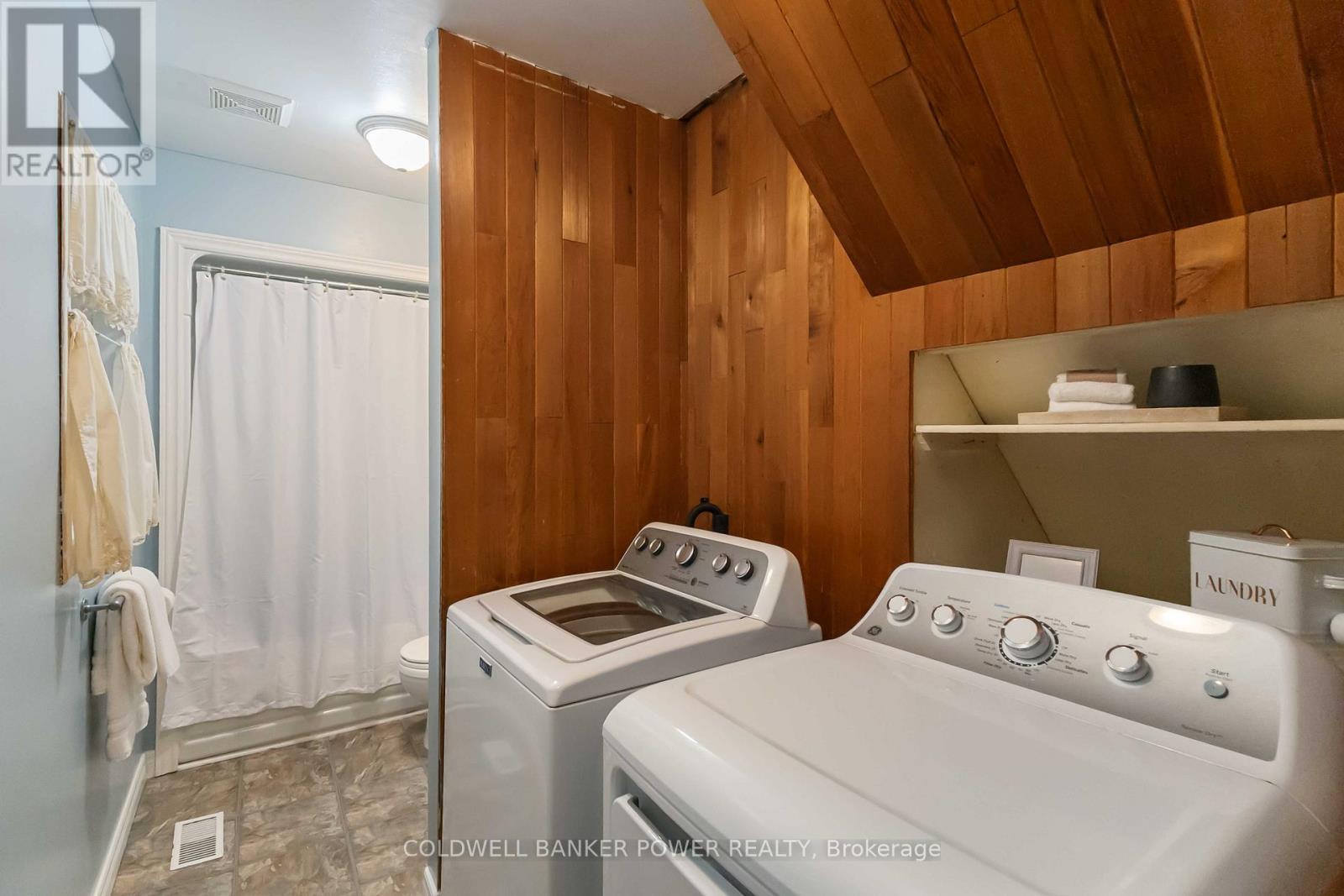 10701 Sunset Drive, Southwold, Ontario  N5P 3T2 - Photo 24 - X12517030