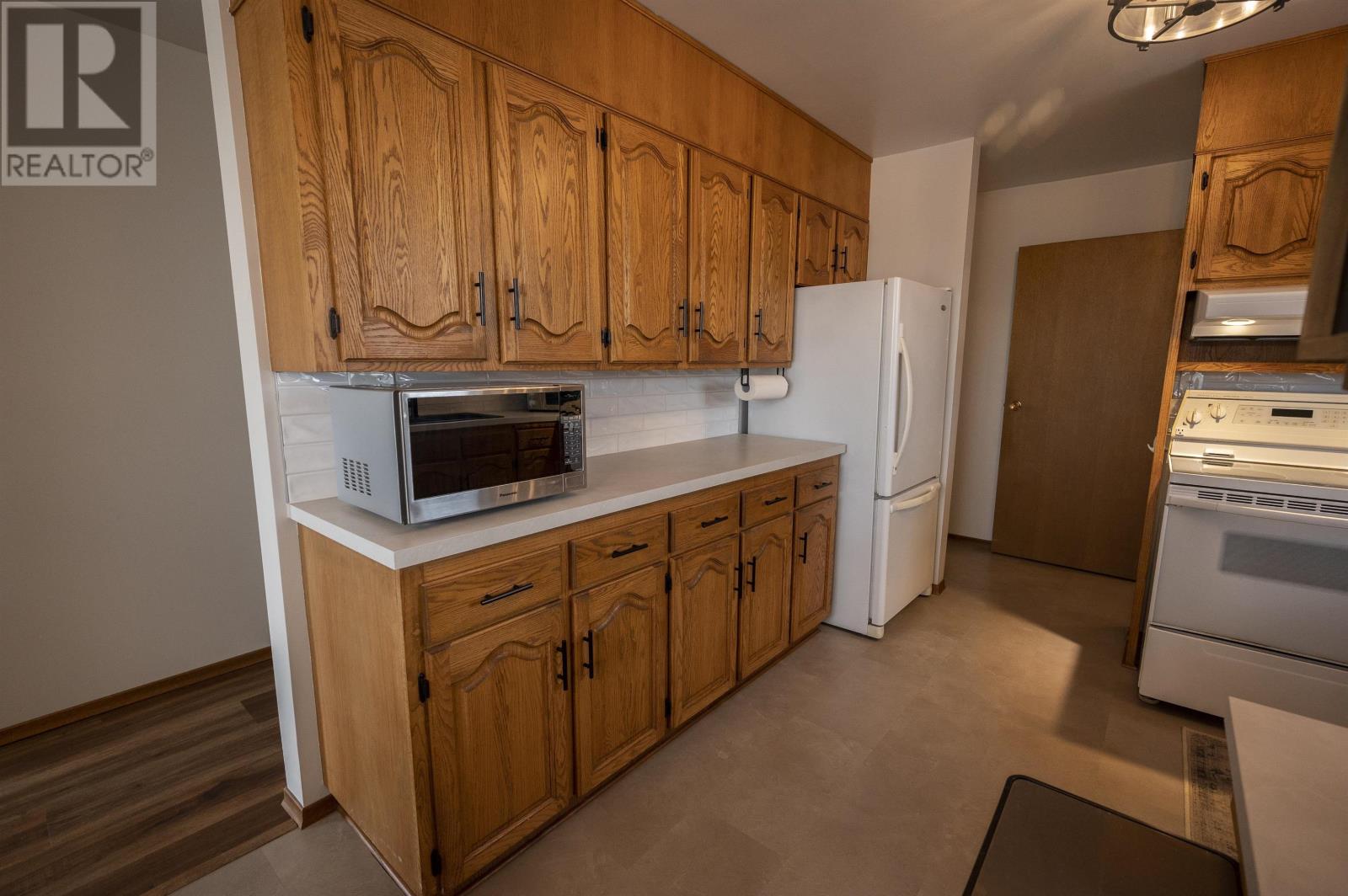 716 Francis Street West, Thunder Bay, Ontario  P7E 4E1 - Photo 11 - TB253411