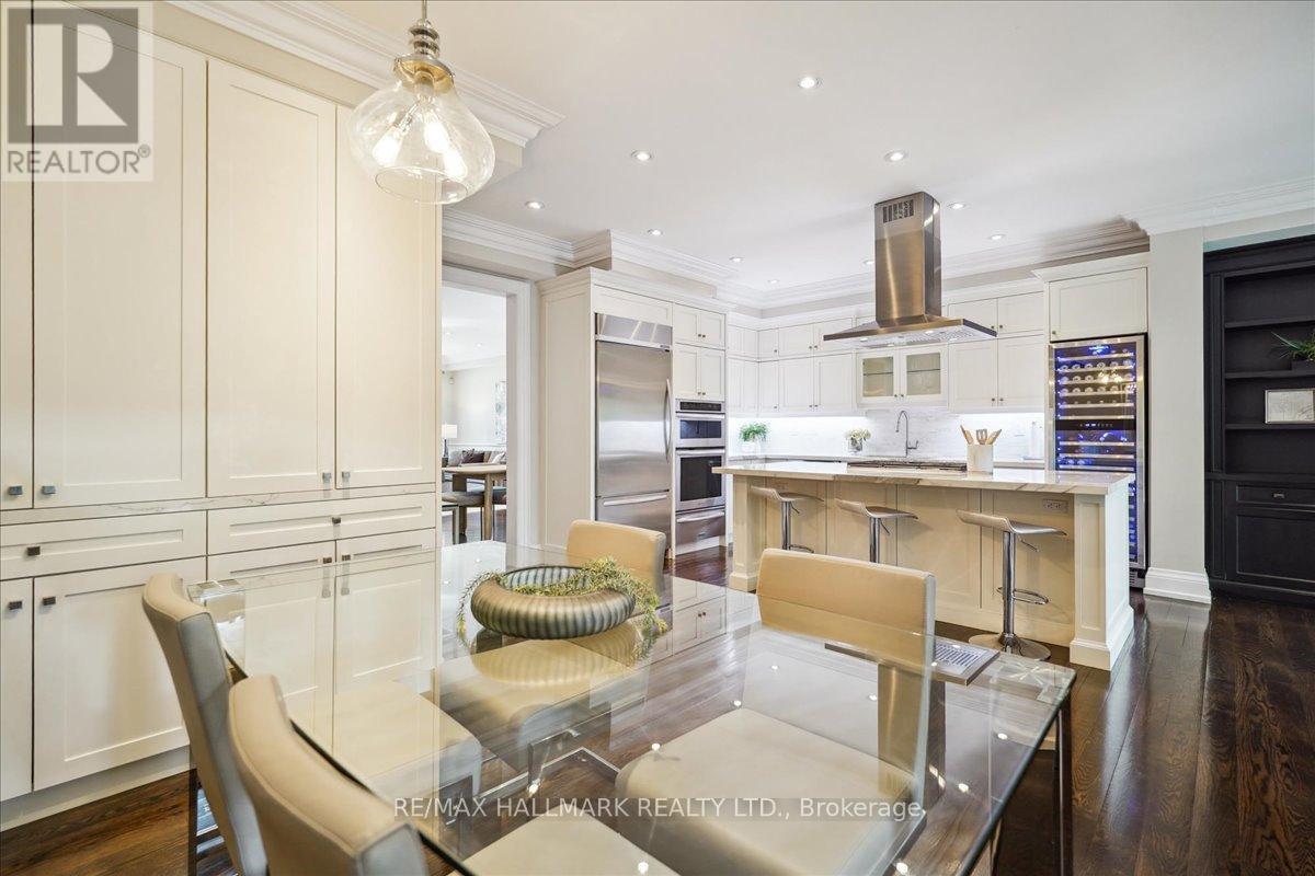 135 Glenvale Boulevard, Toronto, Ontario  M4G 2W1 - Photo 17 - C12516596