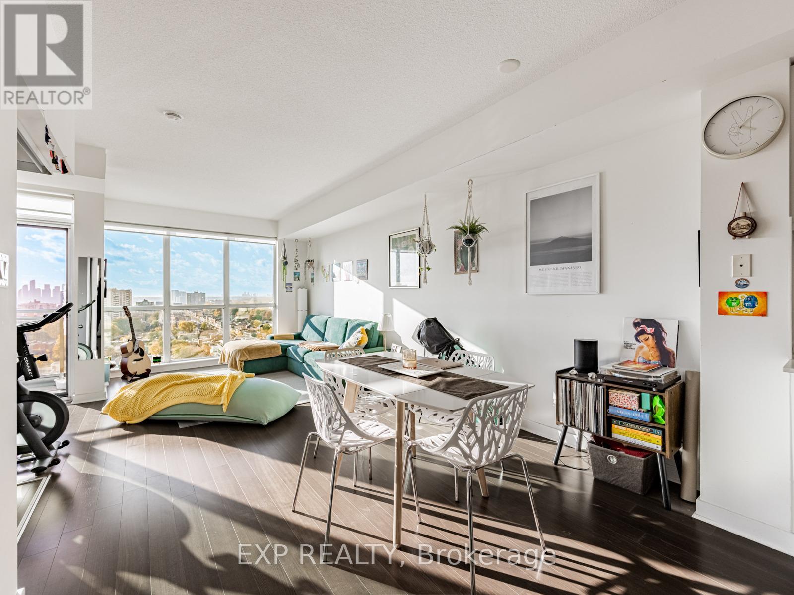 1811 - 1171 Queen Street W, Toronto, Ontario  M6J 1J4 - Photo 3 - C12516604