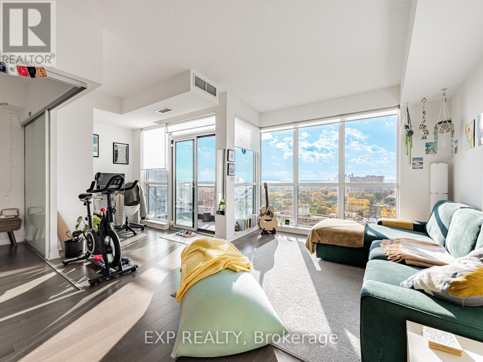 1811 - 1171 Queen Street W, Toronto, Ontario  M6J 1J4 - Photo 5 - C12516604