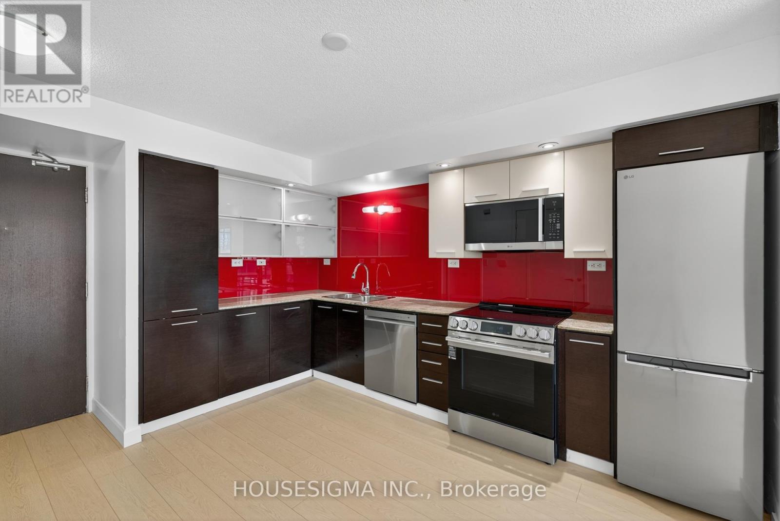 1005 - 8 Telegram Mews, Toronto, Ontario  M5V 3Z5 - Photo 12 - C12516686