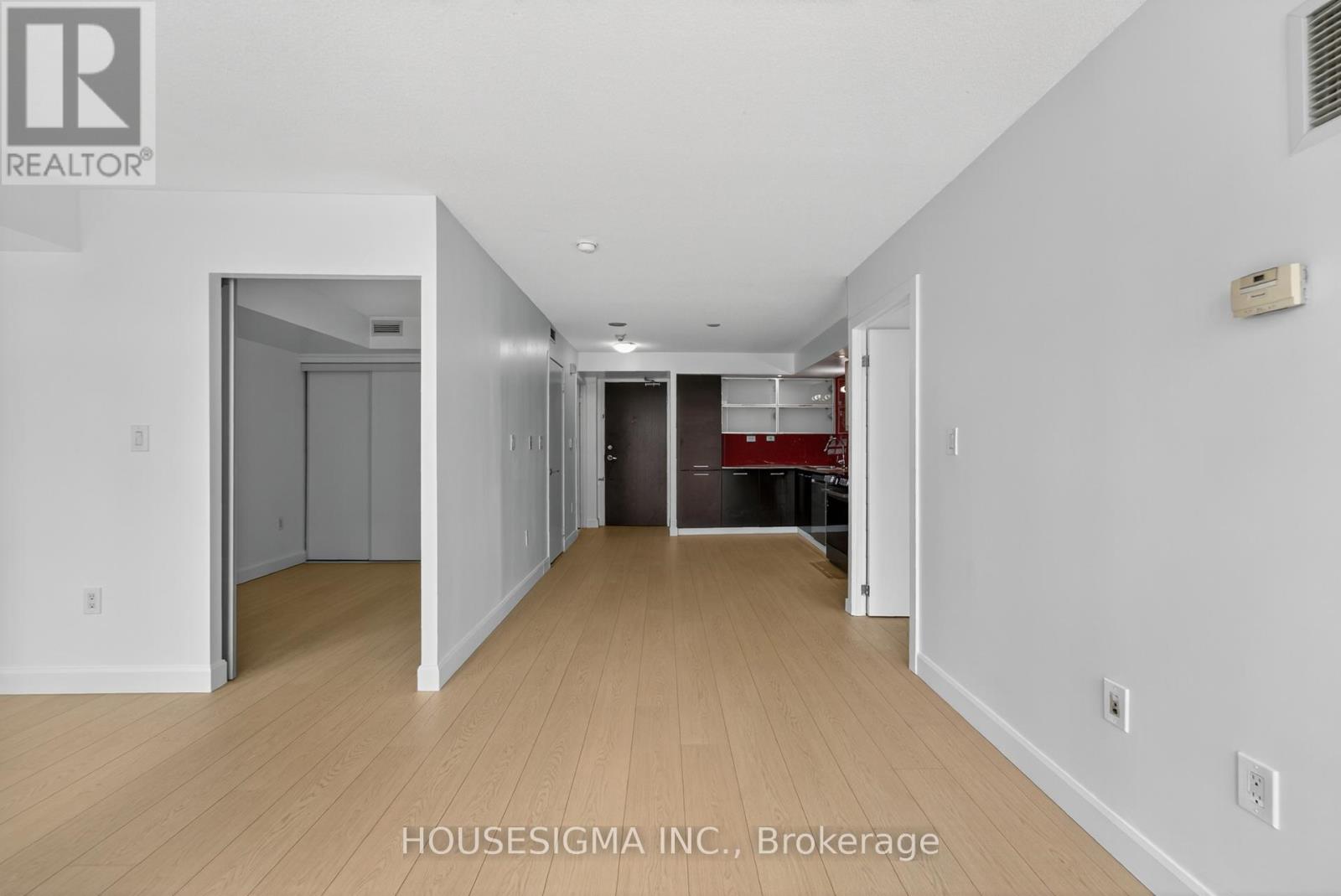 1005 - 8 Telegram Mews, Toronto, Ontario  M5V 3Z5 - Photo 21 - C12516686