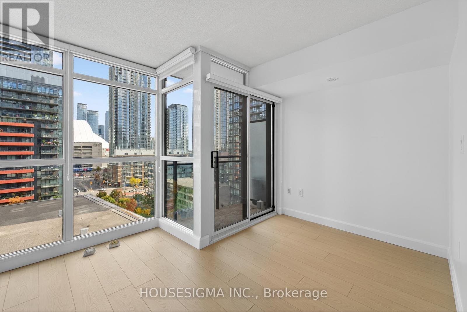 1005 - 8 Telegram Mews, Toronto, Ontario  M5V 3Z5 - Photo 23 - C12516686