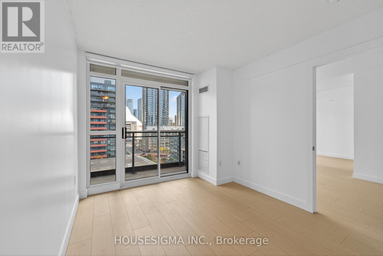 1005 - 8 Telegram Mews, Toronto, Ontario  M5V 3Z5 - Photo 30 - C12516686