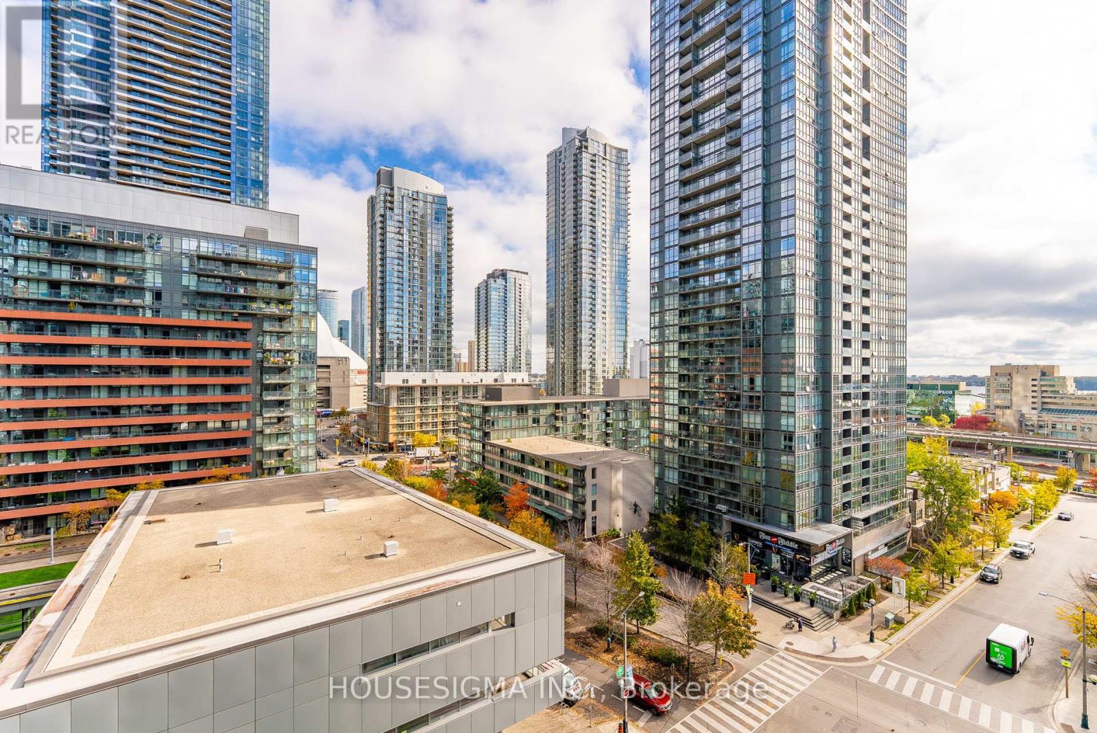 1005 - 8 Telegram Mews, Toronto, Ontario  M5V 3Z5 - Photo 43 - C12516686
