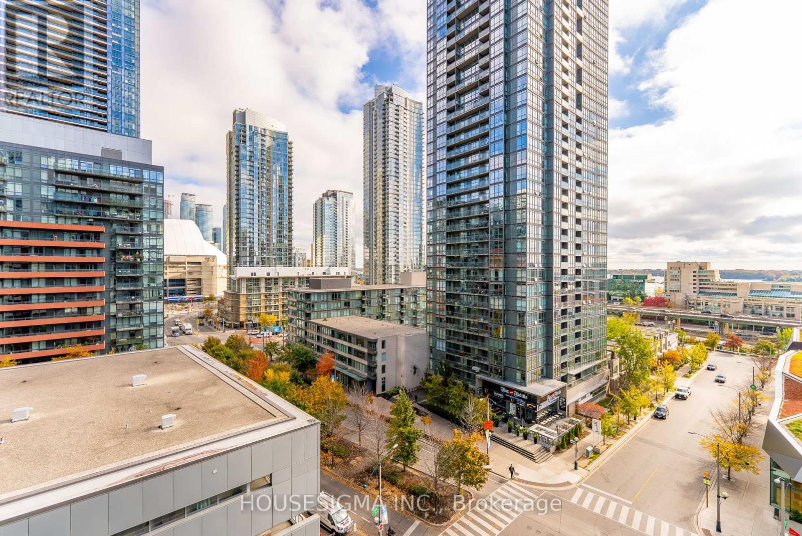 1005 - 8 Telegram Mews, Toronto, Ontario  M5V 3Z5 - Photo 44 - C12516686