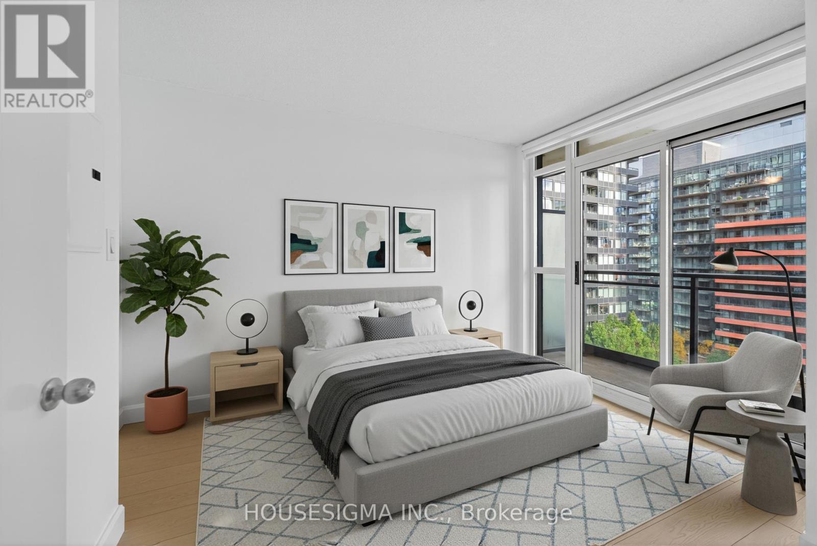 1005 - 8 Telegram Mews, Toronto, Ontario  M5V 3Z5 - Photo 8 - C12516686