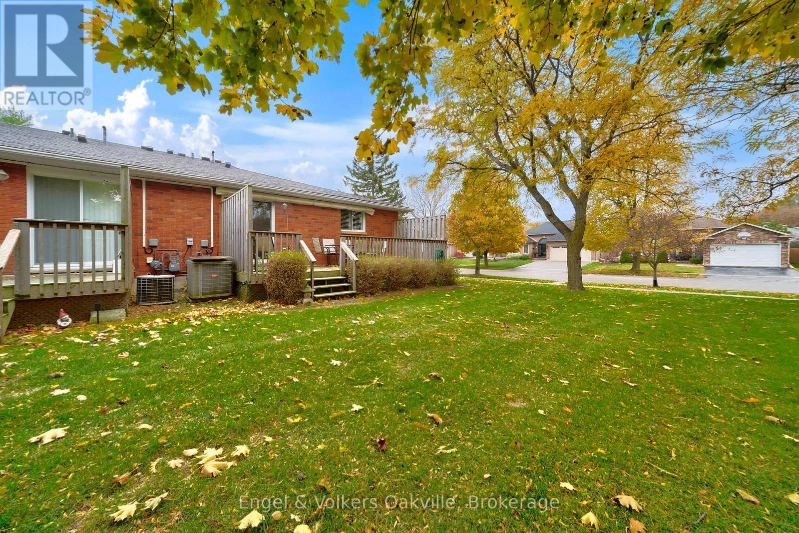 22 - 20 Courtland Drive, Brantford, Ontario  N3R 7Y2 - Photo 31 - X12516900