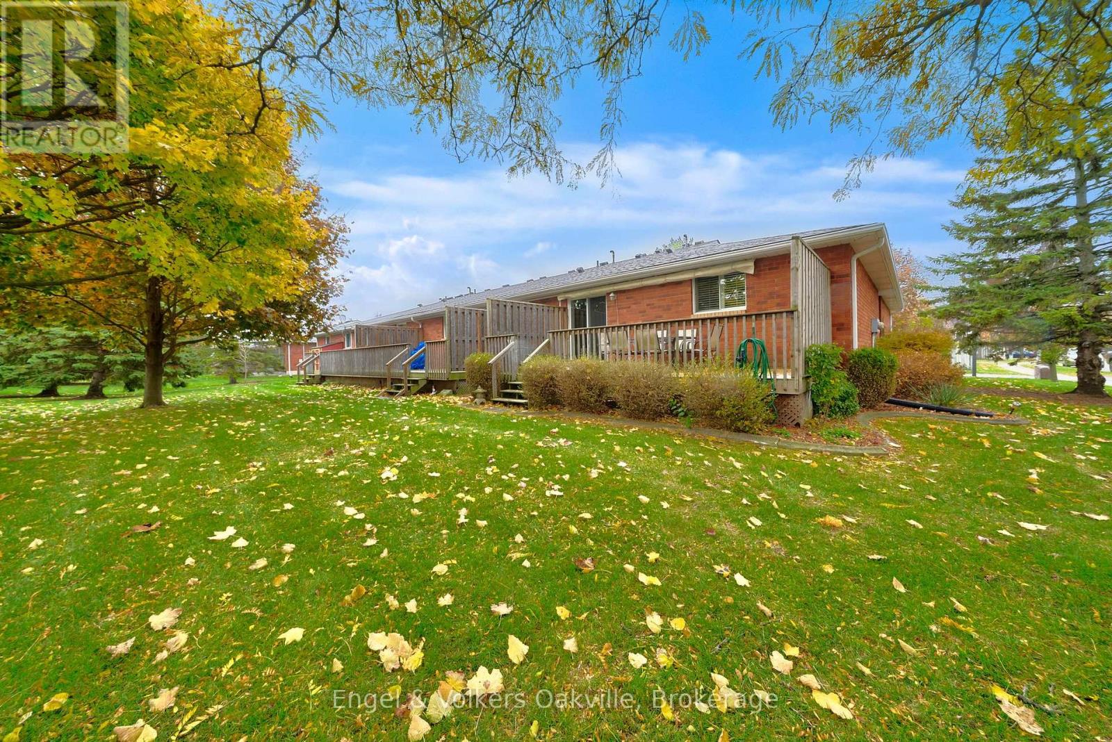 22 - 20 Courtland Drive, Brantford, Ontario  N3R 7Y2 - Photo 32 - X12516900