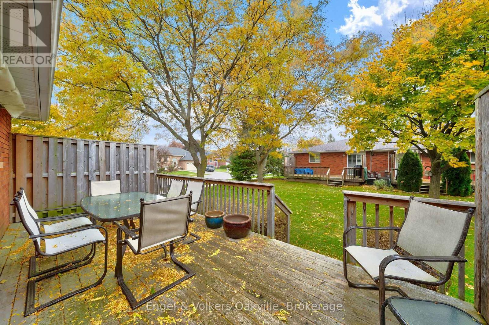 22 - 20 Courtland Drive, Brantford, Ontario  N3R 7Y2 - Photo 33 - X12516900