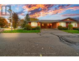 22 - 20 COURTLAND DRIVE, Brantford, Ontario