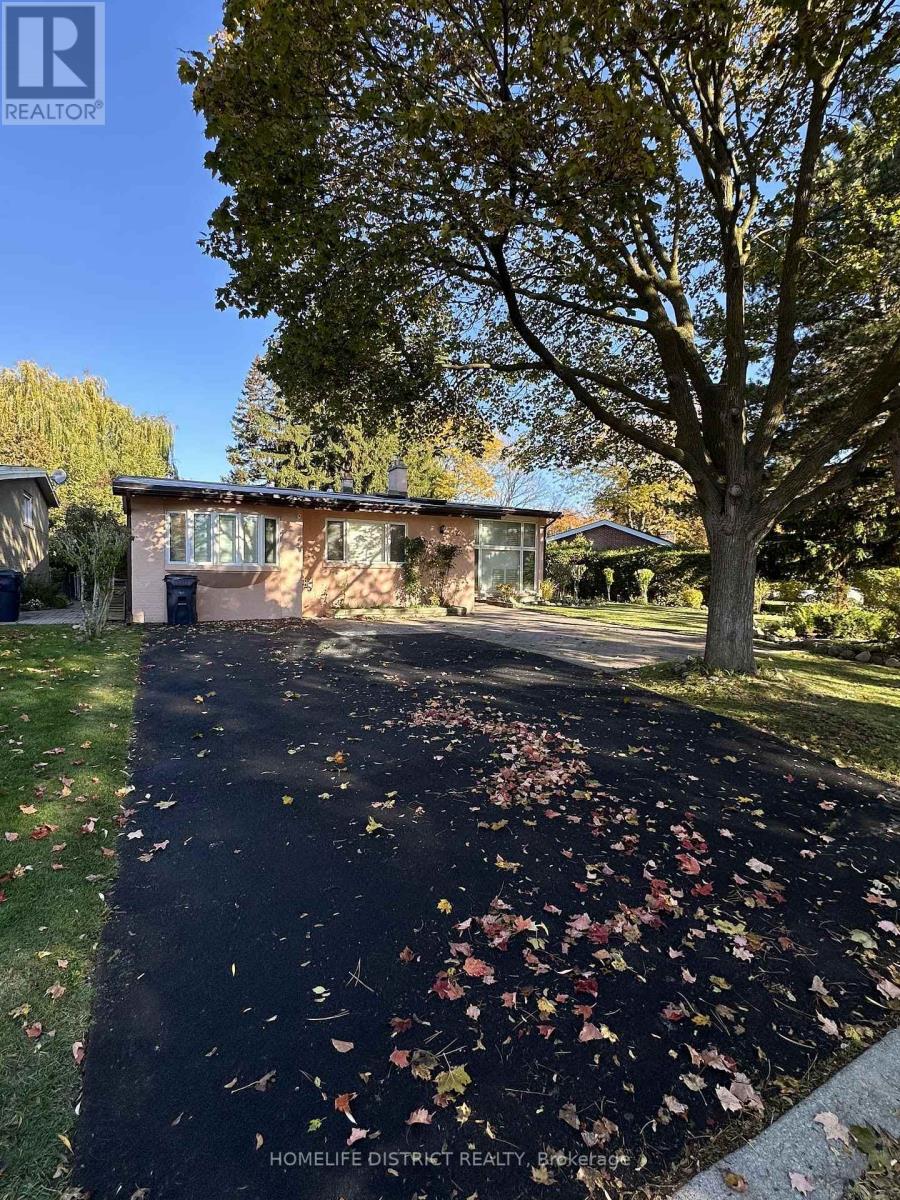 22 GREENLAND ROAD, Toronto, Ontario