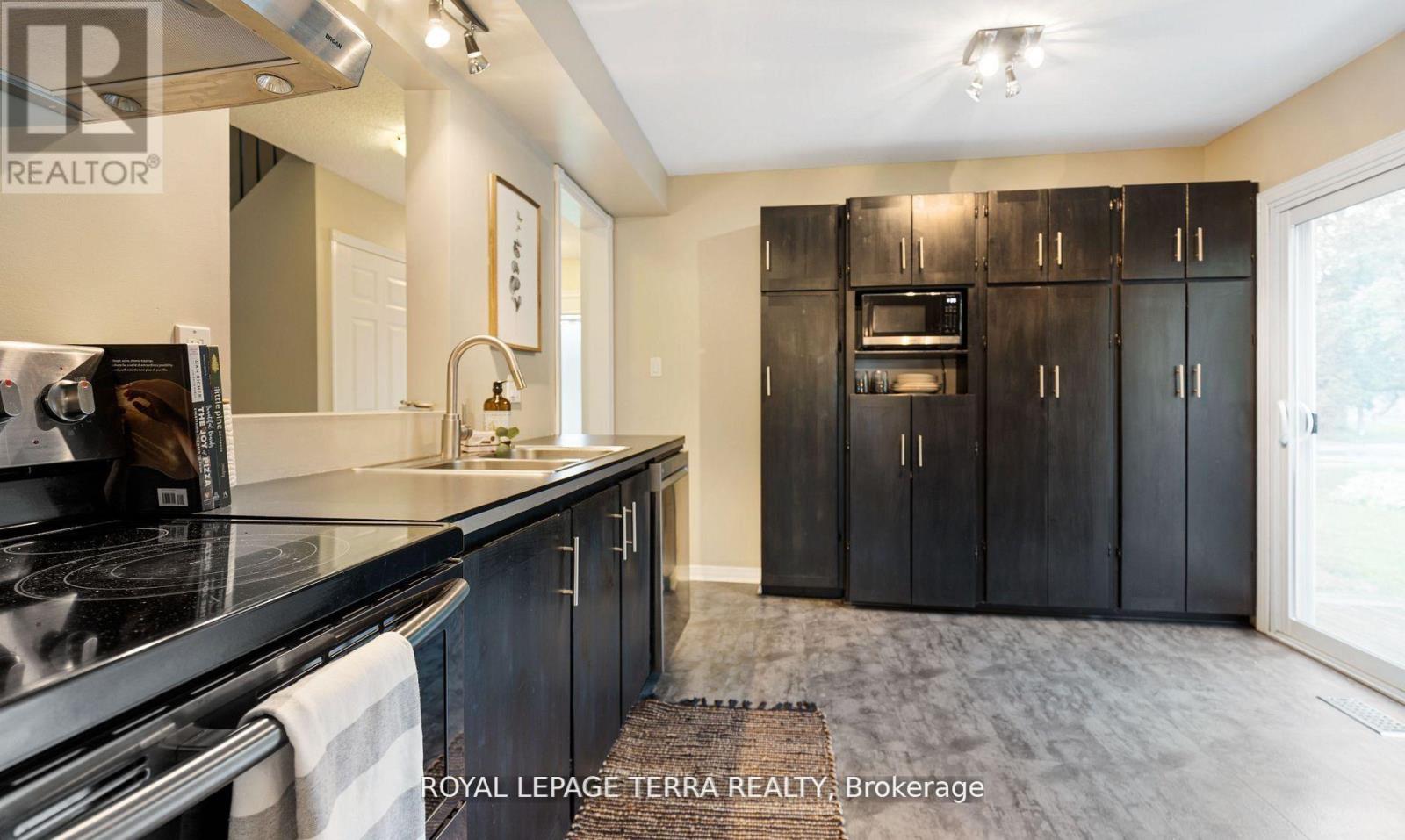 26 Vanessa Place, Whitby, Ontario  L1N 6T3 - Photo 10 - E12516540