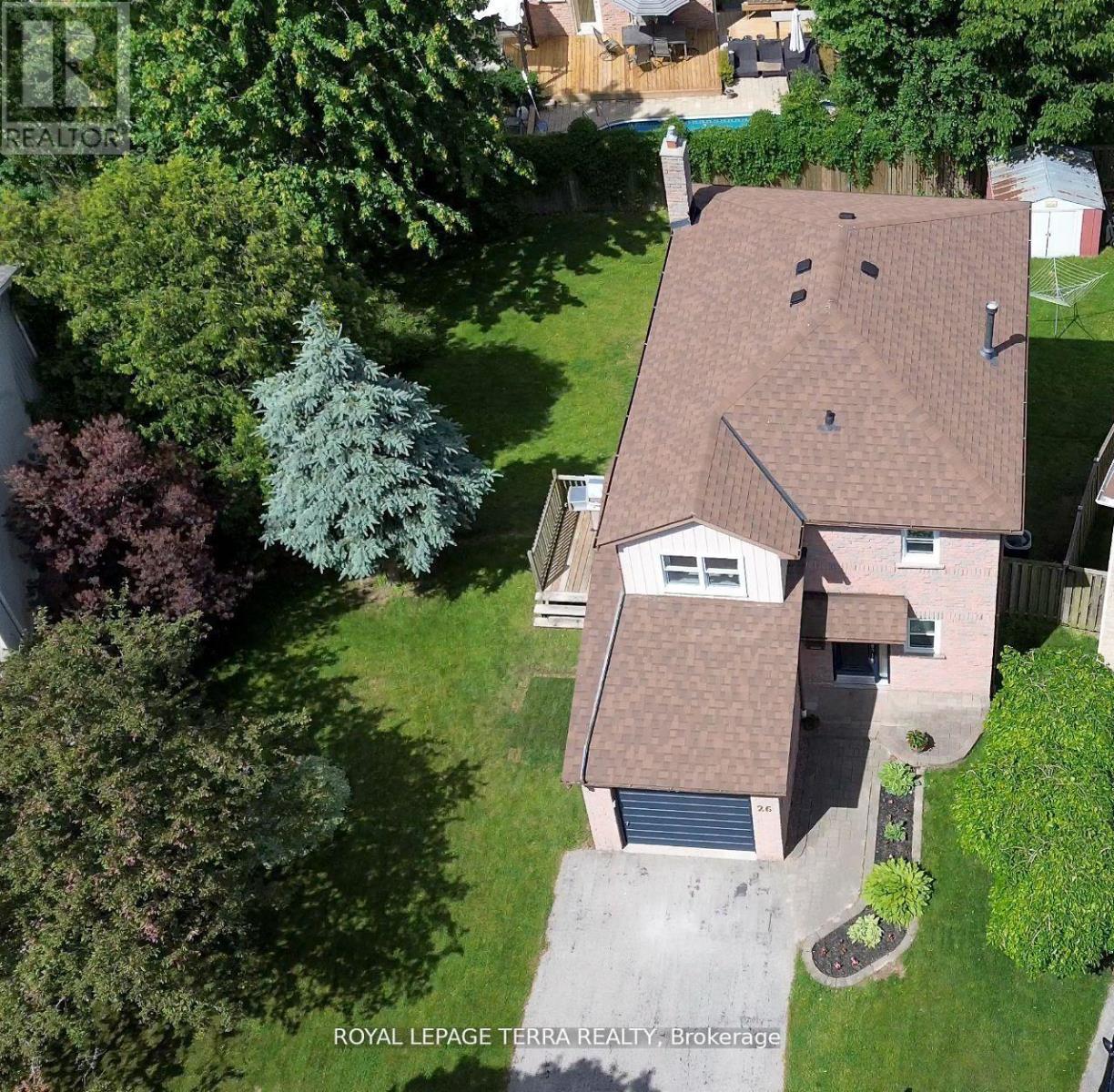 26 Vanessa Place, Whitby, Ontario  L1N 6T3 - Photo 3 - E12516540