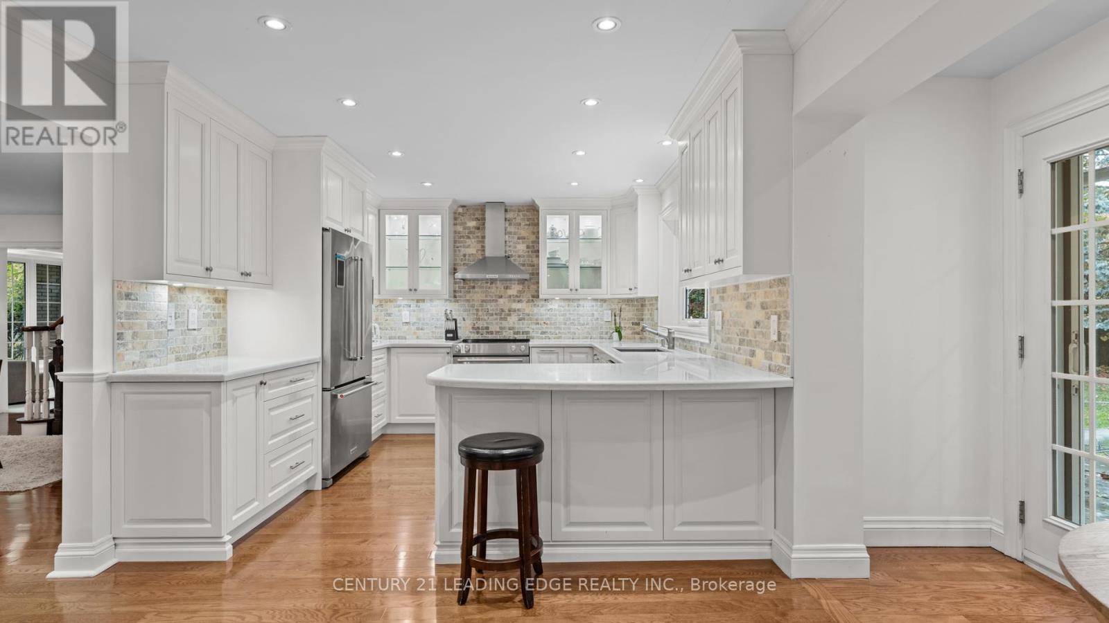 34 Forest Park Crescent, Markham, Ontario  L3T 2M7 - Photo 12 - N12497624