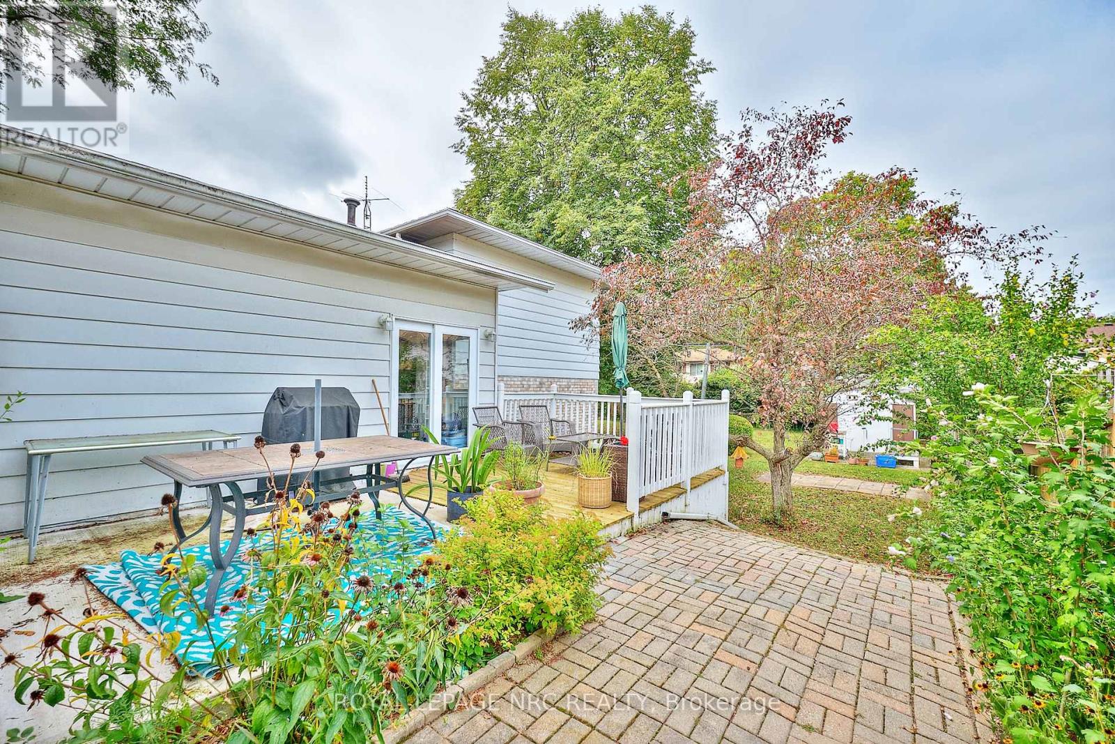 551 Geneva Street, St. Catharines, Ontario  L2N 2J1 - Photo 29 - X12516844