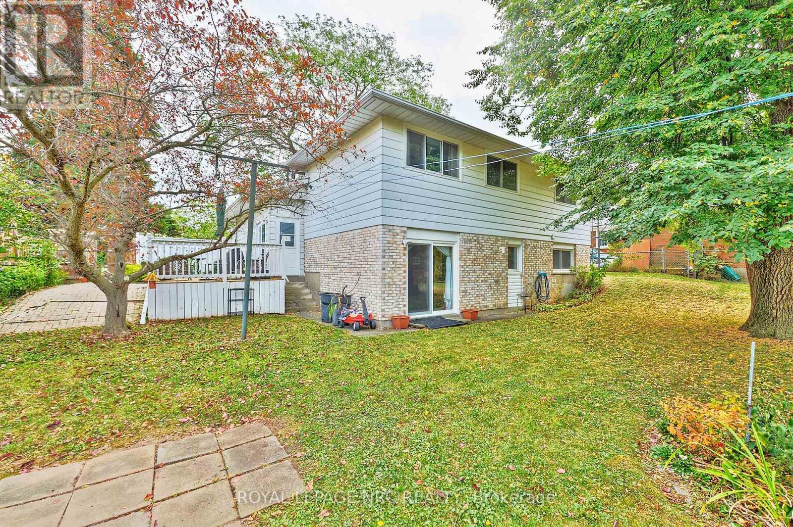 551 Geneva Street, St. Catharines, Ontario  L2N 2J1 - Photo 32 - X12516844