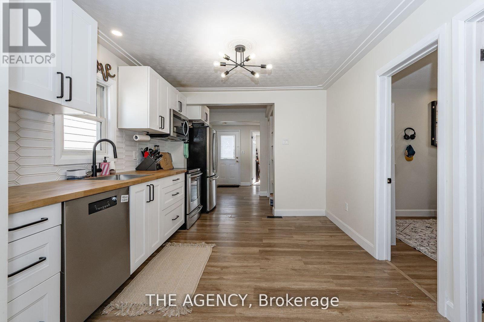 64 Churchill Street, St. Catharines, Ontario  L2S 2P5 - Photo 10 - X12516910