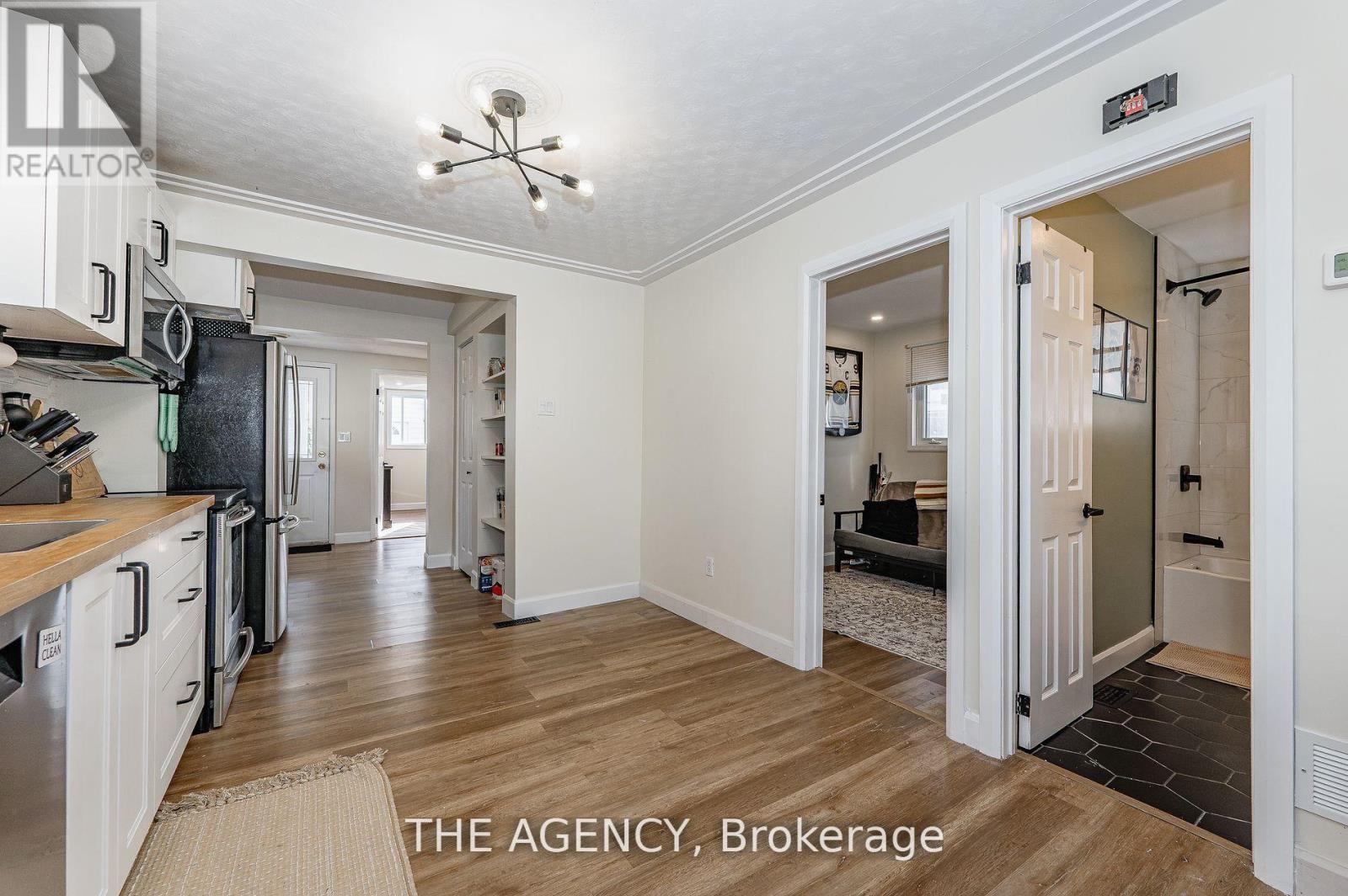 64 Churchill Street, St. Catharines, Ontario  L2S 2P5 - Photo 12 - X12516910