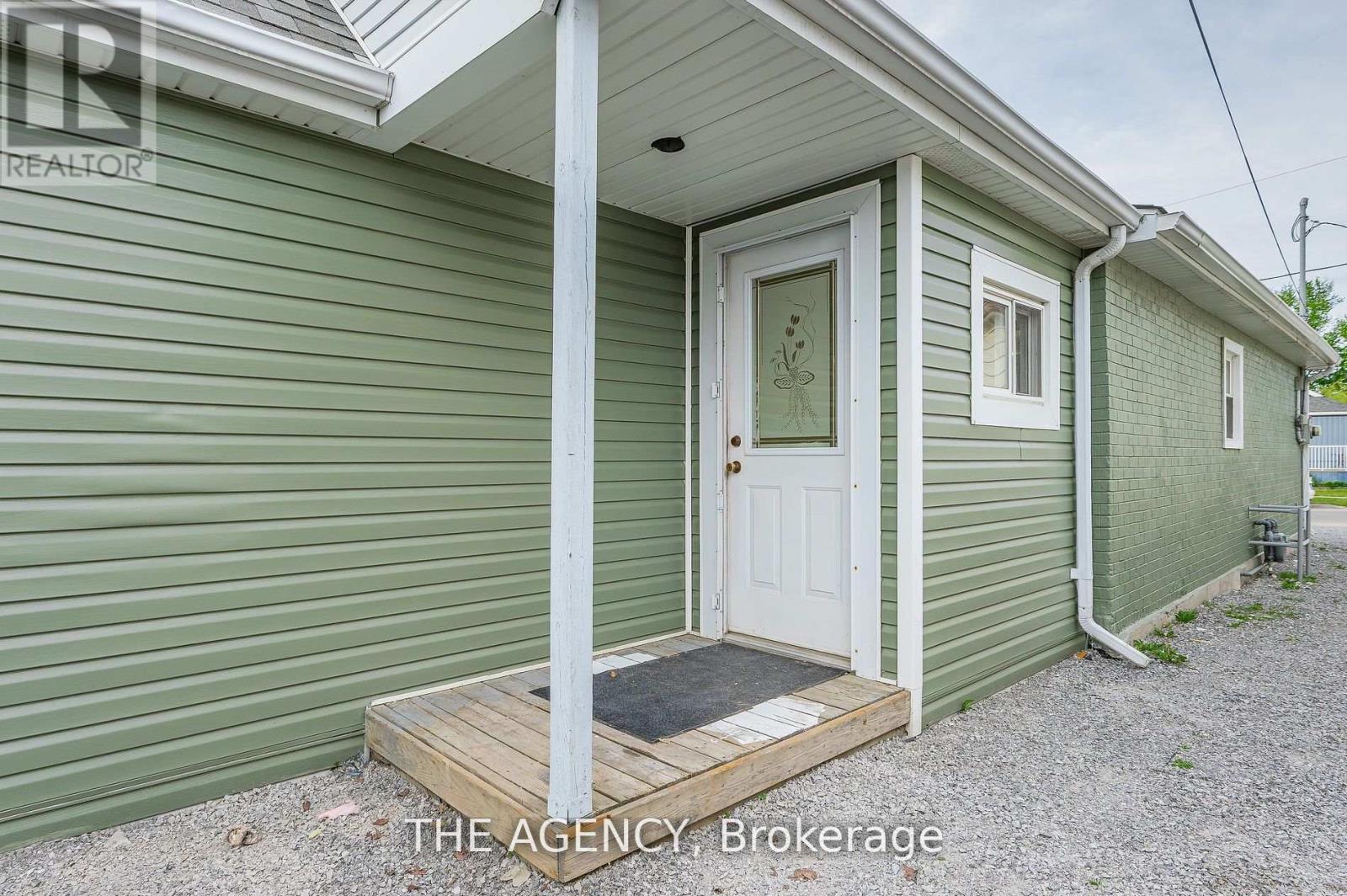 64 Churchill Street, St. Catharines, Ontario  L2S 2P5 - Photo 26 - X12516910