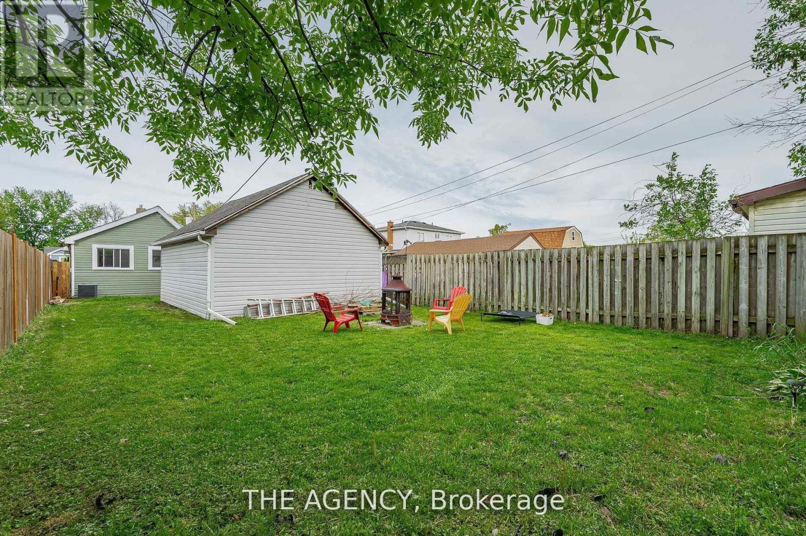 64 Churchill Street, St. Catharines, Ontario  L2S 2P5 - Photo 31 - X12516910