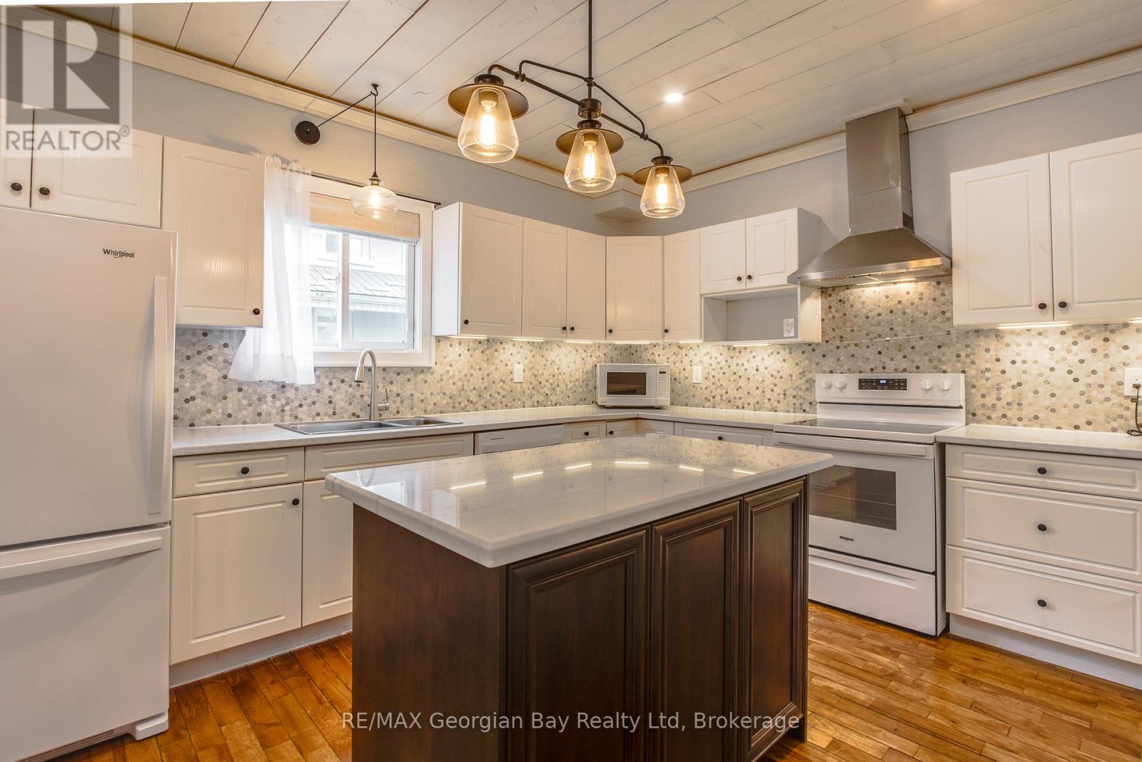 641 Bay Street, Midland, Ontario  L4R 1L8 - Photo 9 - S12516836