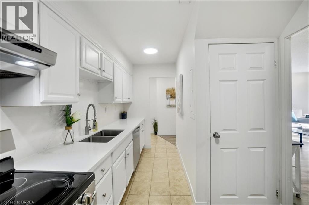 36 Hayhurst Road Unit# 358, Brantford, Ontario  N3R 6Y9 - Photo 7 - 40778214