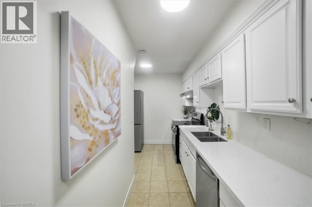 36 Hayhurst Road Unit# 358, Brantford, Ontario  N3R 6Y9 - Photo 6 - 40778214