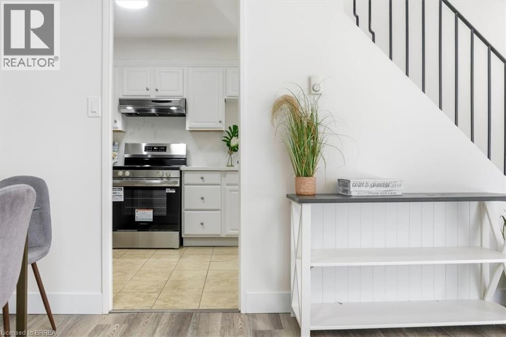 36 Hayhurst Road Unit# 358, Brantford, Ontario  N3R 6Y9 - Photo 13 - 40778214