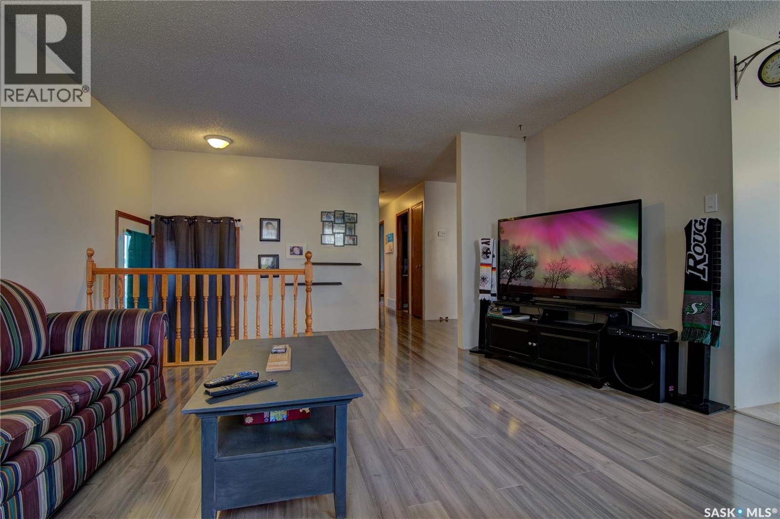 87 Carter Crescent, Regina, Saskatchewan  S4X 2C8 - Photo 7 - SK022024